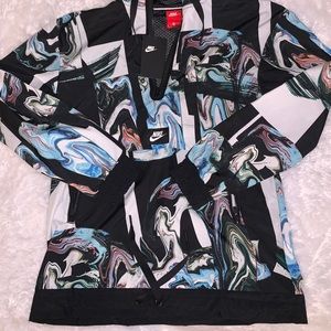 Nike Women’s Half Zip Pullover Windbreaker